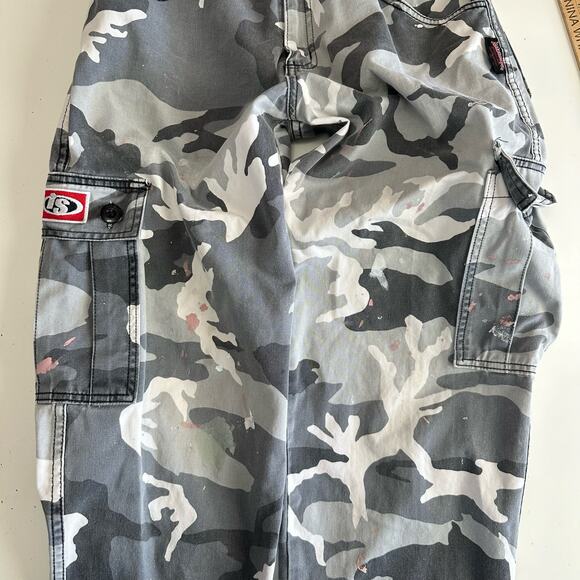 VTG Y2K Interstate pants camo cargo size 26-28 gray white black - Picture 9 of 12